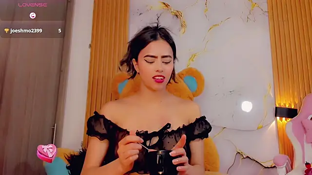 ValeriCardenas online show from 09/12/25, 01:49