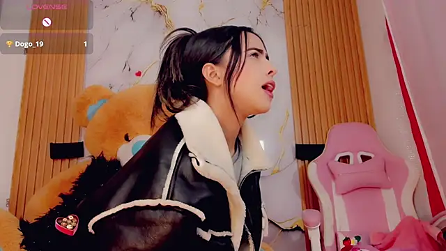 ValeriCardenas online show from 09/24/25, 02:04