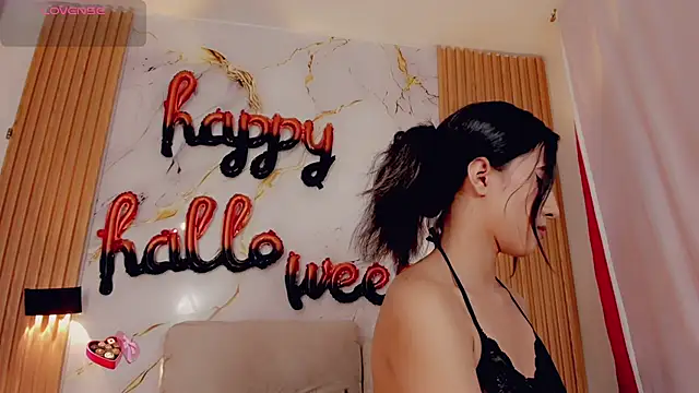 ValeriCardenas online show from 10/04/25, 12:41