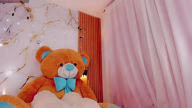 ValeriCardenas online show from 04/25/26, 02:25