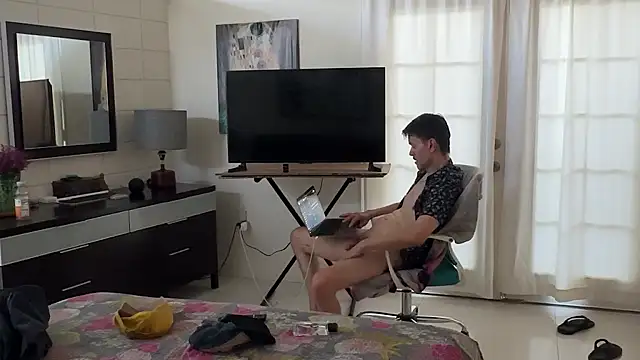 webtonight online show from 02/26/25, 01:21