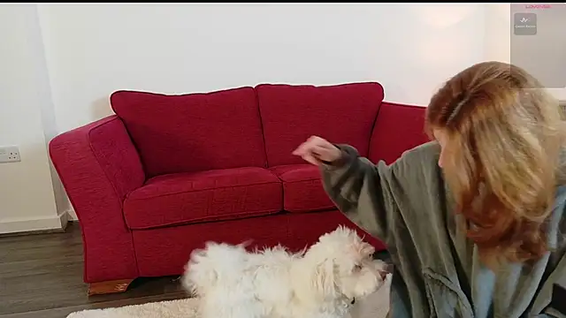 Snapshot of MiaM00 chatting on 02/05/26, 01:49 MiaM00 online show from 02/05/26, 01:49