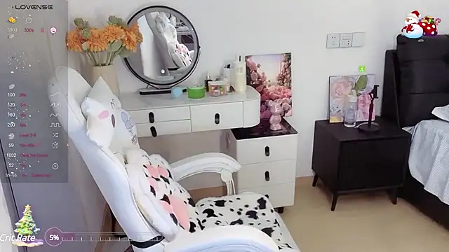 Snapshot of Milla-z chatting on 03/02/25, 10:24 Milla-z online show from 03/02/25, 10:24