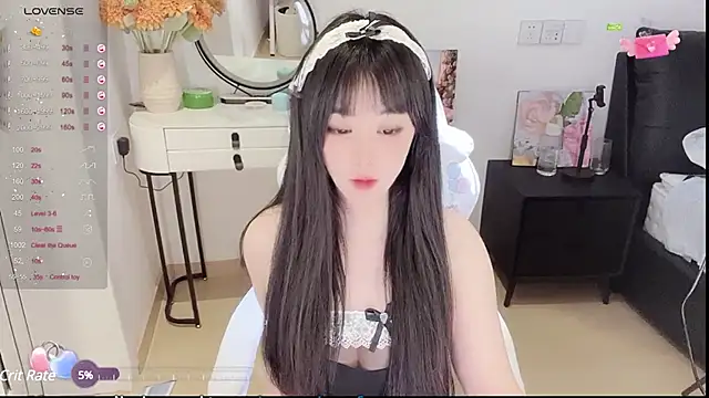 Snapshot of Milla-z chatting on 03/14/25, 08:42 Milla-z online show from 03/14/25, 08:42