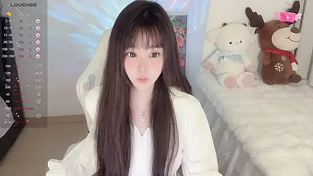 Snapshot of Milla-z chatting on 10/02/25, 11:06 Milla-z online show from 10/02/25, 11:06