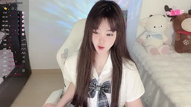 Snapshot of Milla-z chatting on 10/05/25, 09:07 Milla-z online show from 10/05/25, 09:07