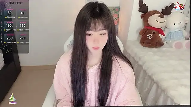 Snapshot of Milla-z chatting on 12/16/25, 01:38 Milla-z online show from 12/16/25, 01:38