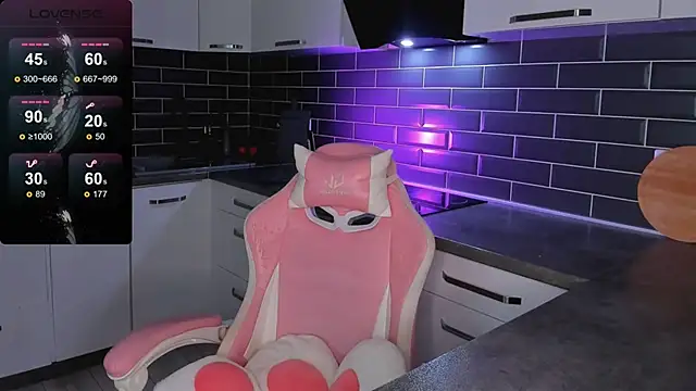 EmmaVictori1 online show from 04/06/26, 06:25