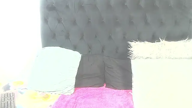 Snapshot of BootyClitQueen chatting on 01/14/26, 05:29 BootyClitQueen online show from 01/14/26, 05:29