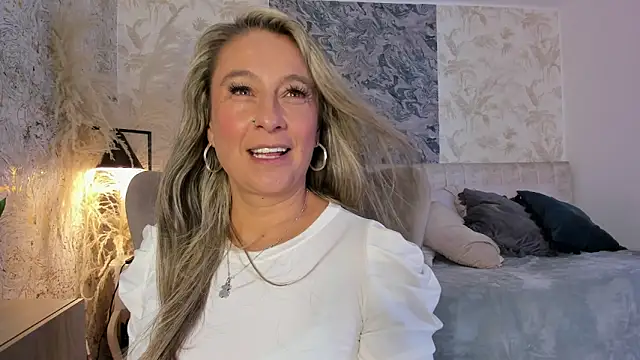 Liannaa  online show from 03/09/26, 07:29