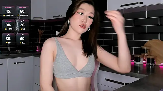 ShaiyaMinn3 online show from 03/16/25, 01:49