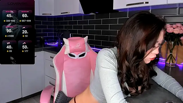 ShaiyaMinn3 online show from 09/24/25, 03:37