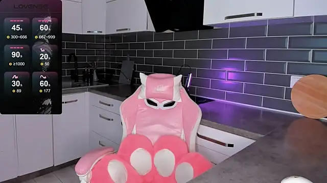 ShaiyaMinn3 online show from 04/13/26, 05:07