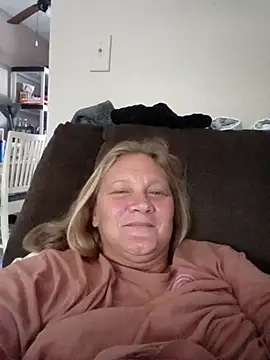 wetnwildforyou online show from 11/30/25, 04:55