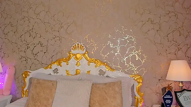 ScarlettWallace online show from 03/18/25, 08:48