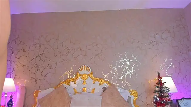 ScarlettWallace online show from 12/04/25, 08:39