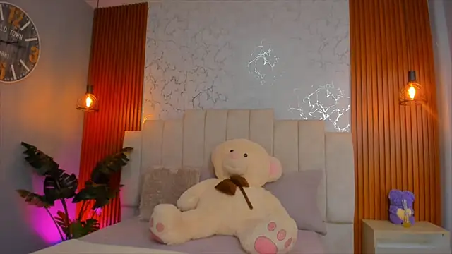 ScarlettWallace online show from 04/09/26, 07:19