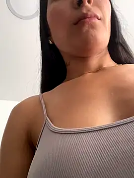 AshleyG 222 online show from 10/30/25, 04:19