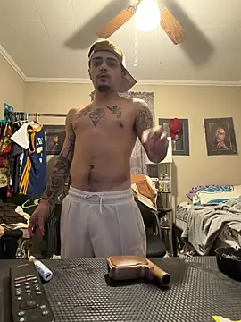 papiVilla23 online show from 03/06/26, 04:31