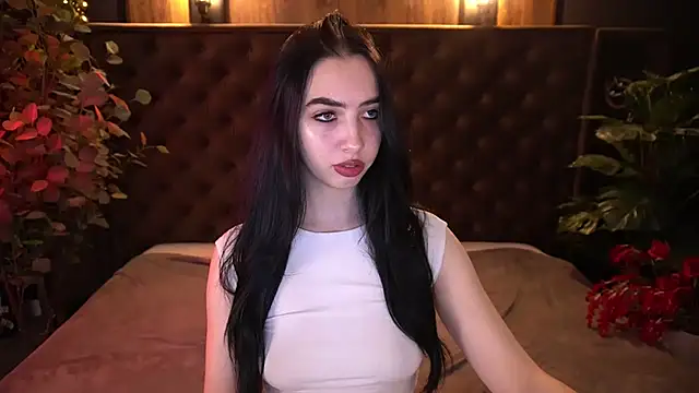 WildKittenX  online show from 04/05/26, 05:48