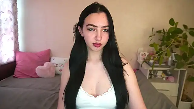 WildKittenX  online show from 07/05/26, 04:30