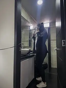 Mila LS online show from 12/21/25, 12:56