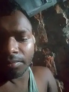 Snapshot of deshiwife26 chatting on 09/23/25, 12:35 deshiwife26 online show from 09/23/25, 12:35