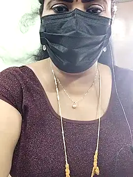 abinaya26 online show from 09/28/25, 07:25