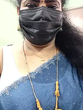 abinaya26 online show from 10/13/25, 07:08