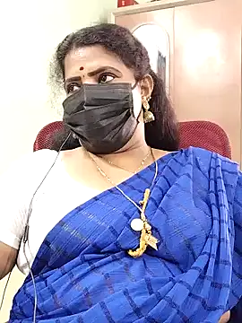 abinaya26 online show from 10/17/25, 09:12