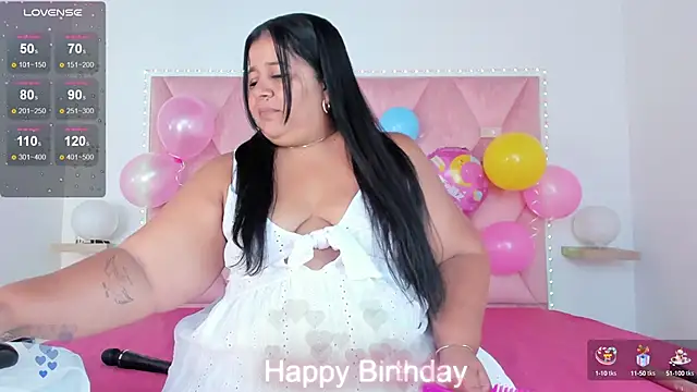 Snapshot of LunaaSweett chatting on 09/14/25, 01:54 LunaaSweett online show from 09/14/25, 01:54