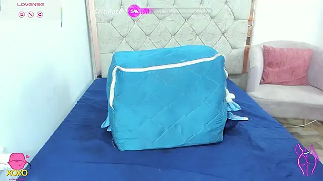 LunaaSweett online show from 04/28/26, 02:27