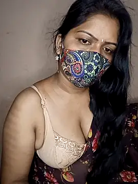 Snapshot of Bagi-Sexy chatting on 03/04/25, 09:32 Bagi-Sexy online show from 03/04/25, 09:32