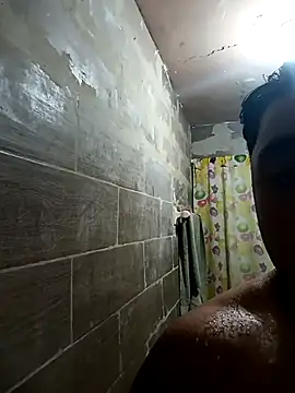 crisssalazar online show from 03/17/25, 08:07