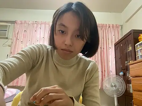 Snapshot of ladypaggy chatting on 03/19/25, 08:23 ladypaggy online show from 03/19/25, 08:23