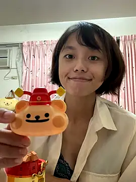 Snapshot of ladypaggy chatting on 09/09/25, 12:48 ladypaggy online show from 09/09/25, 12:48