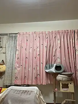 Snapshot of ladypaggy chatting on 10/11/25, 03:10 ladypaggy online show from 10/11/25, 03:10