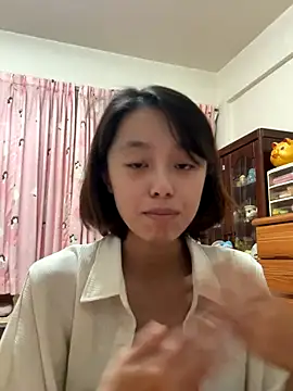 Snapshot of ladypaggy chatting on 12/19/25, 03:41 ladypaggy online show from 12/19/25, 03:41