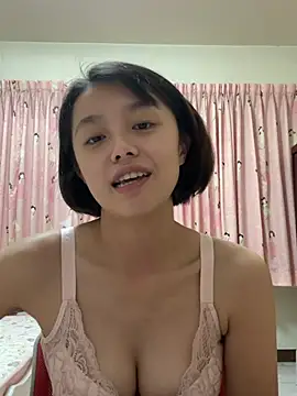 Snapshot of ladypaggy chatting on 02/15/26, 04:58 ladypaggy online show from 02/15/26, 04:58