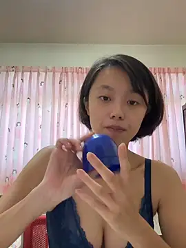 Snapshot of ladypaggy chatting on 03/02/26, 05:41 ladypaggy online show from 03/02/26, 05:41