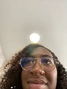 Qeen blackk online show from 10/21/25, 06:52