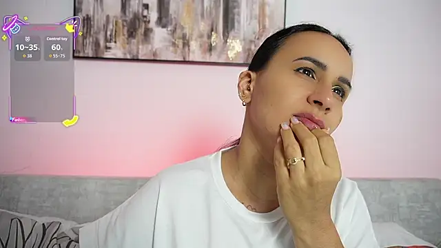 Sara Charmy online show from 09/27/25, 11:04