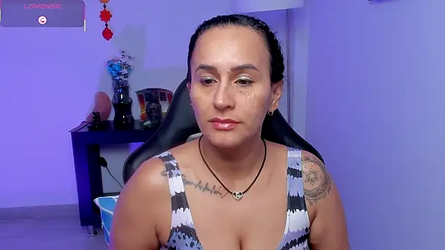 Sara Charmy online show from 06/07/26, 11:14