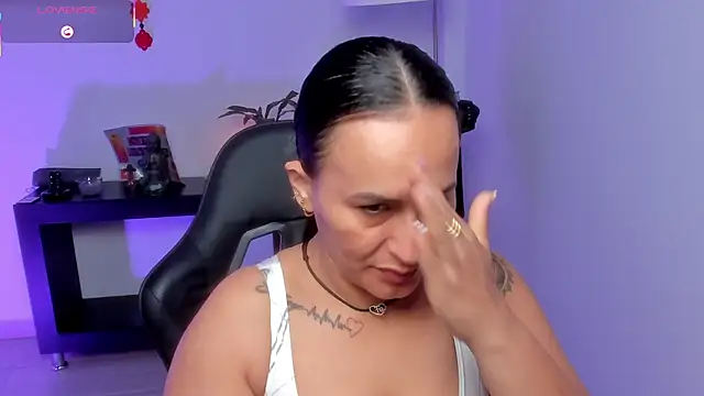 Sara Charmy online show from 06/23/26, 10:57
