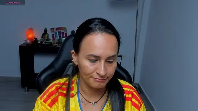 Sara Charmy online show from 07/07/26, 11:20