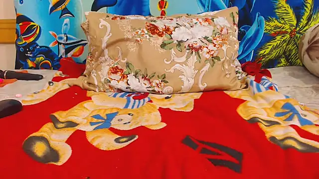 Snapshot of ChocolateClit chatting on 09/14/25, 09:47 ChocolateClit online show from 09/14/25, 09:47