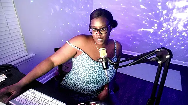 lovelyenigma365 online show from 02/04/26, 04:07