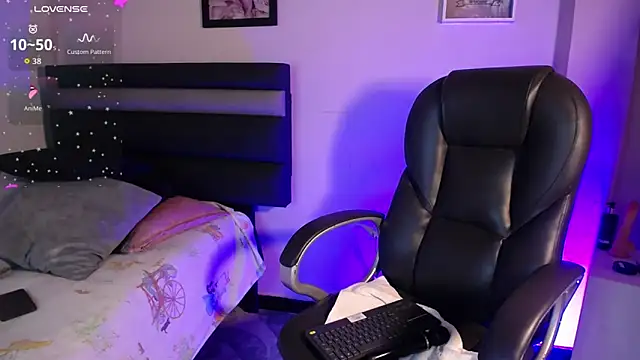 Oriana gh online show from 09/18/25, 03:30