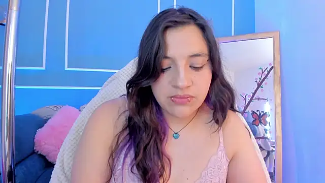 TaraTaylorr online show from 04/06/26, 03:59