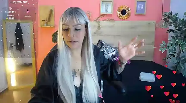 yessila parker online show from 03/05/25, 02:36